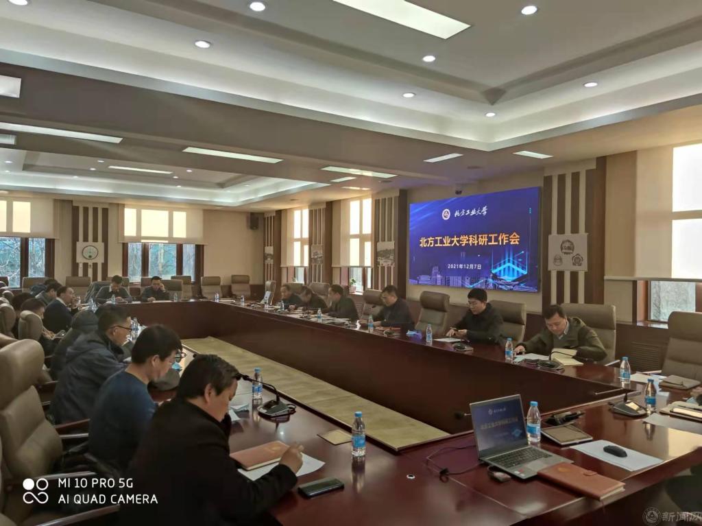 06cf30d4c9c75d21555f04d5f2f8374.jpg 06cf30d4c9c75d21555f04d5f2f8374.jpg