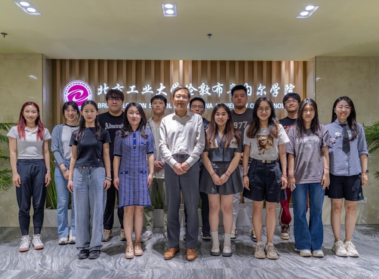 新闻4.jpg 新闻4.jpg