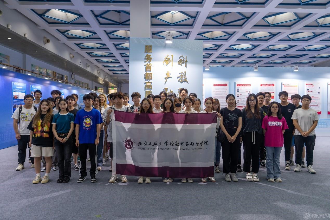 新闻图1.jpg 新闻图1.jpg